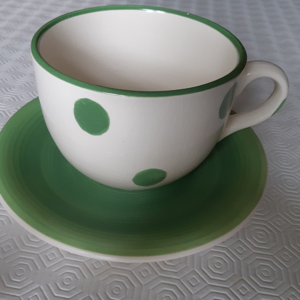 2/25$***20 oz ceramic mug and saucer made in Italy